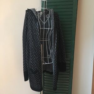 Long knit black and white hooded sweater